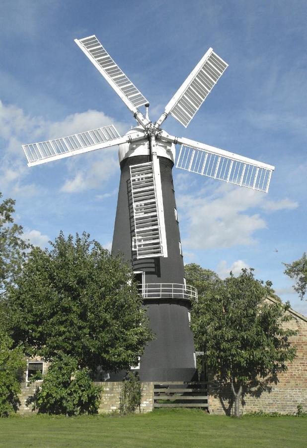 The Windmill Hotel Alford  Eksteriør billede